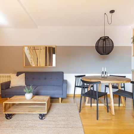 Elegante Duplex En Terrassa, Barcelona Daire Dış mekan fotoğraf