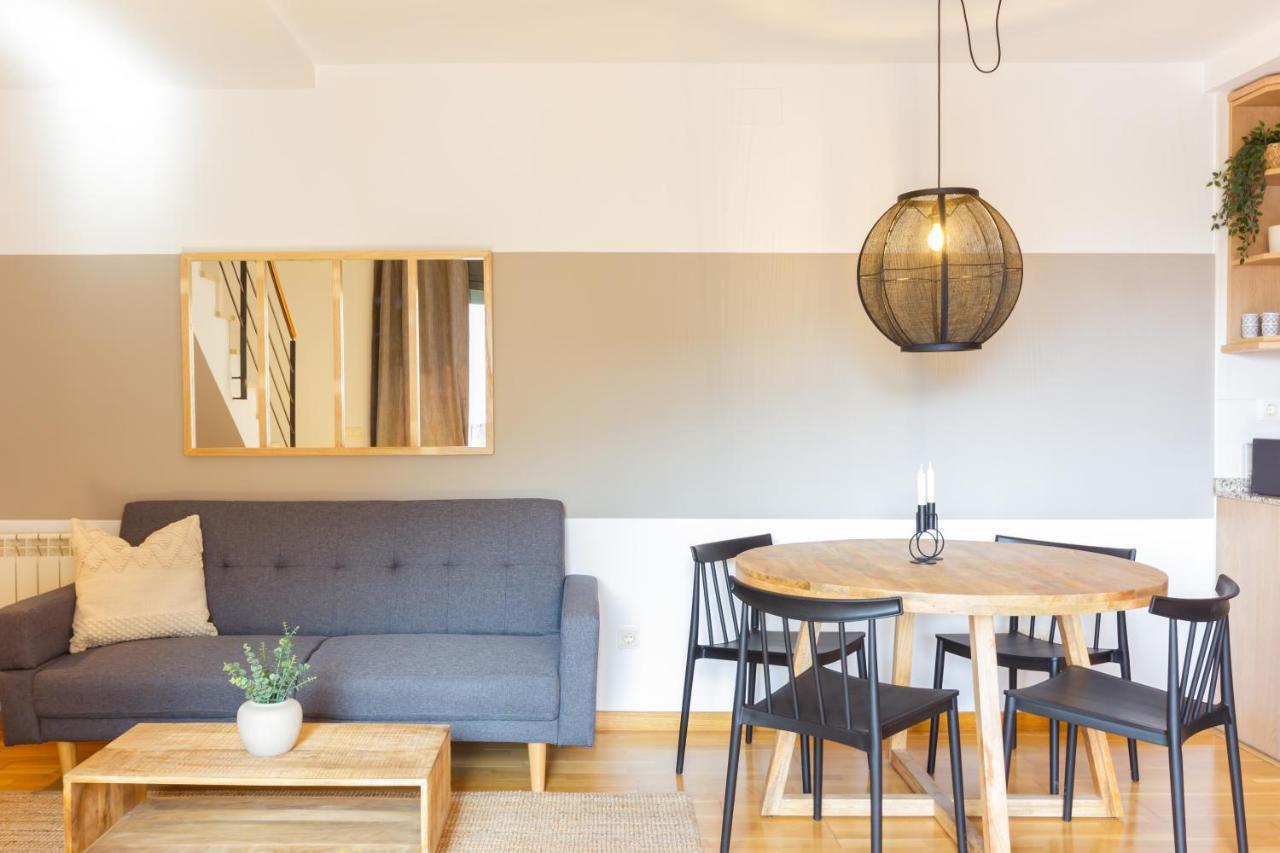 Elegante Duplex En Terrassa, Barcelona Daire Dış mekan fotoğraf